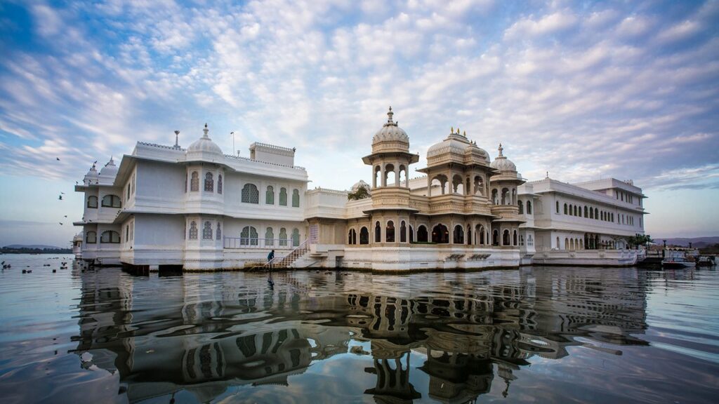 lake-palace-udaipur-rajasthan-1-attr-hero